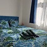 Beach 1 Minuta,By Grand Hotel, Sheraton, Molo, Best Location